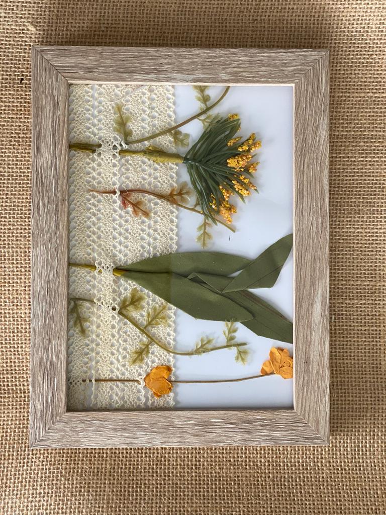 Wild Lace Frame